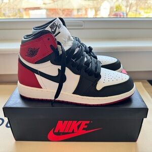 Air Jordan 1 Retro BG Black Toe 2016 Size 5Y